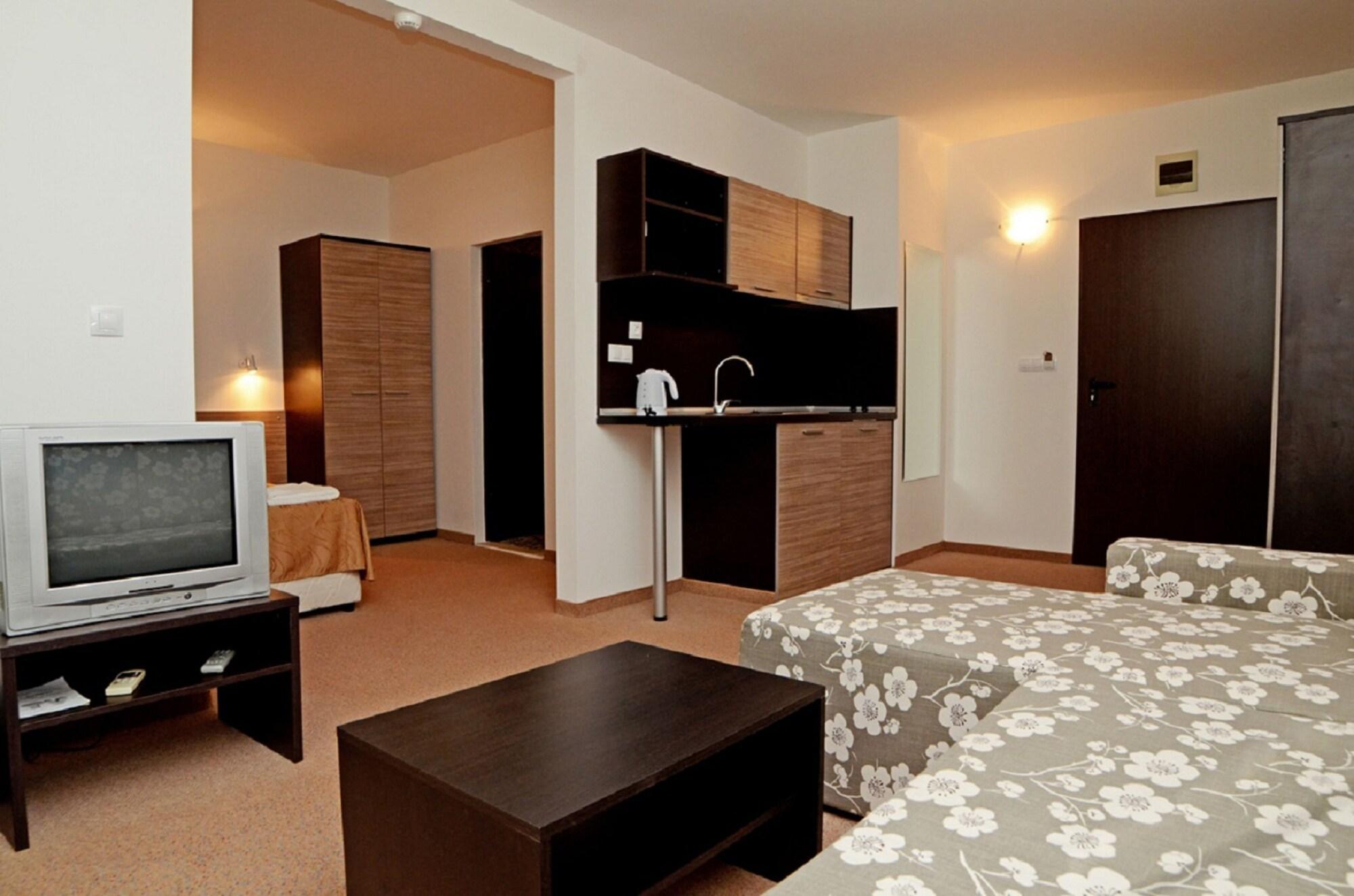 Clara Hotel Burgas Exterior foto