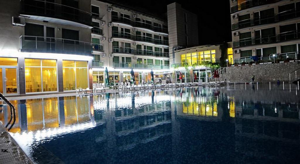 Clara Hotel Burgas Exterior foto